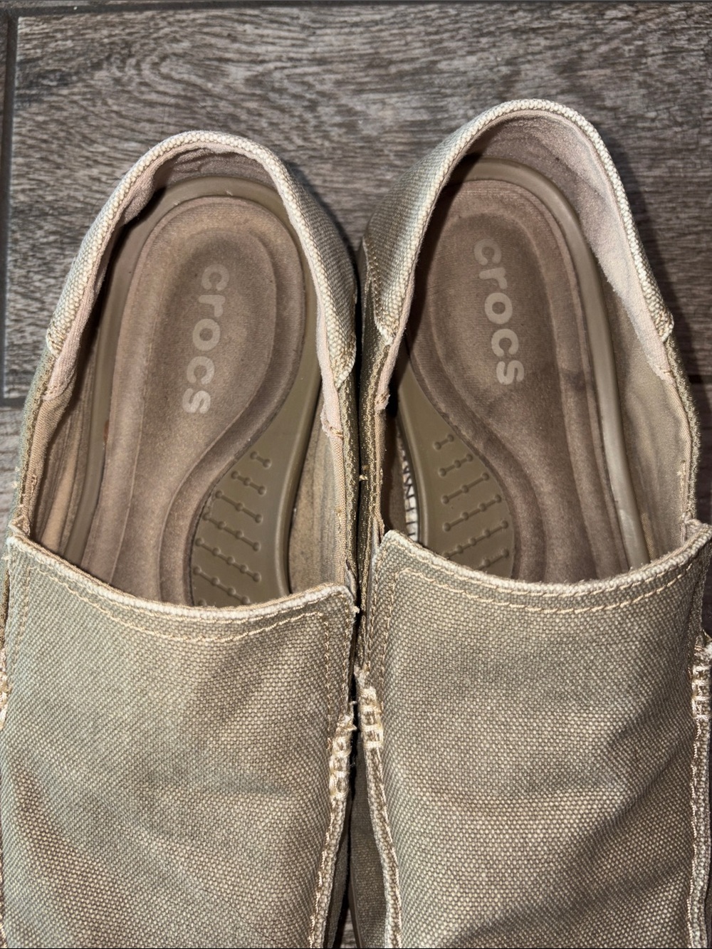 Crocs Mens Santa Cruz Canvas Loafers Tan Size 10 Slip-On Shoes Casual Beach - Picture 5 of 8